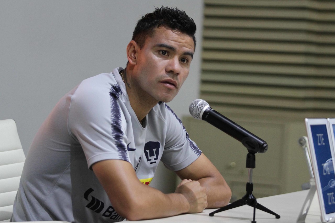 El capitán de los Pumas, Pablo Barrera, ofrece una conferencia de prensa luego del entrenamiento de ayer de los auriazules.