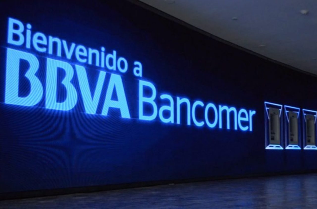 Despidos. Debido a su plan digital, Bancomer en México despedirá a mil trabajadores en México. (ARCHIVO)