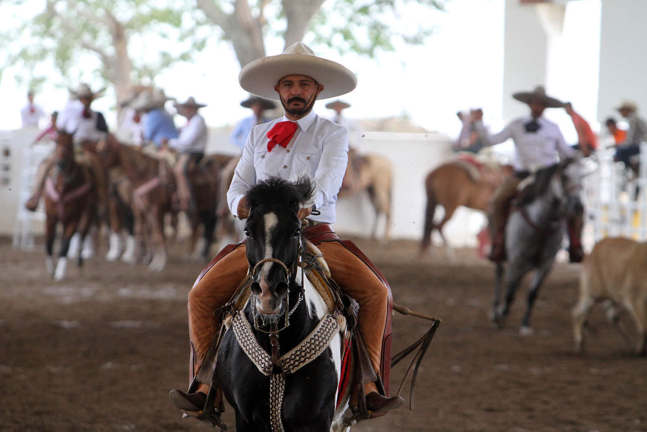 El día elegido para el festejo fue el 14 de septiembre, para que los charros tuvieran su festejo previo a la celebración del Grito de Dolores y de la Independencia. (ARCHIVO)