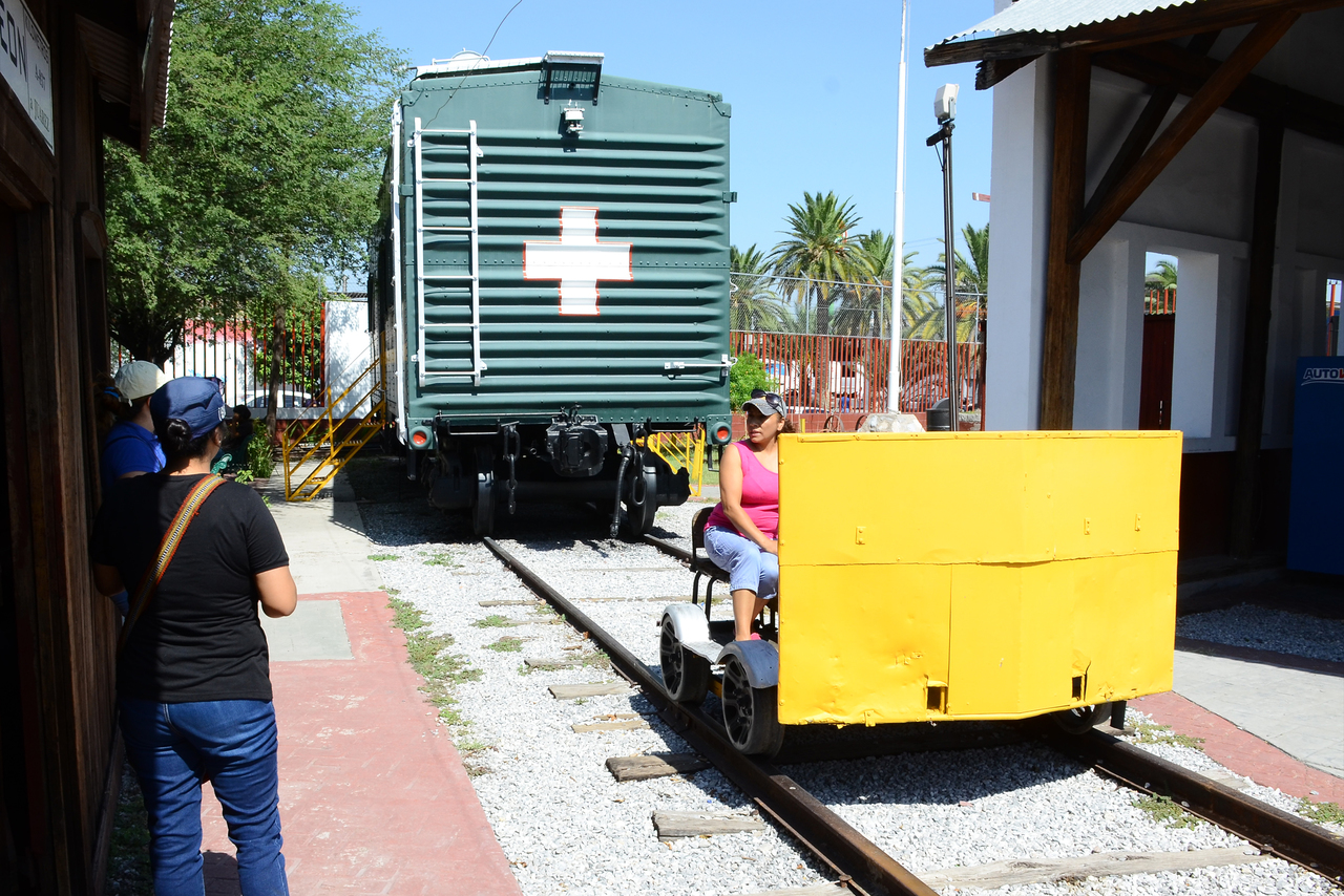 Actividades. Además de la proyección el Museo del Ferrocarril cuenta con dos exposiciones temporales abiertas al público. (CORTESÍA)