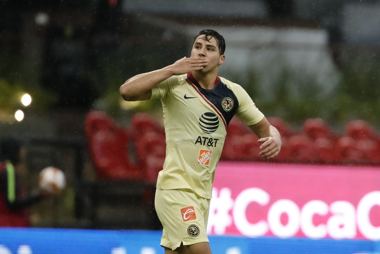 El lagunero Jorge Sánchez marcó su primer gol en la Liga MX en la victoria del América 2-1 sobre Monarcas Morelia.