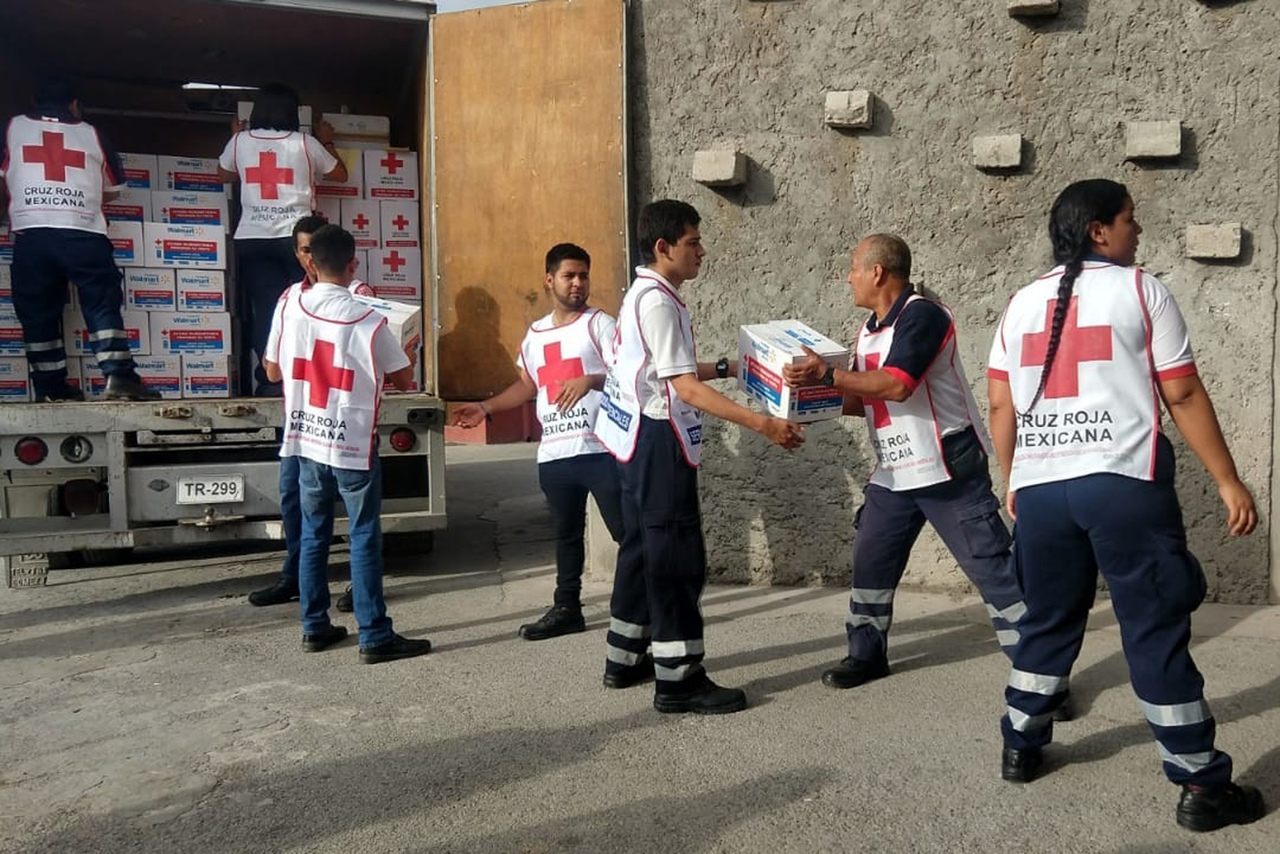 Solidaridad. Cruz Roja Torreón comenzó con la entrega de ayuda humanitaria afectados. (EDITH GONZÁLEZ)