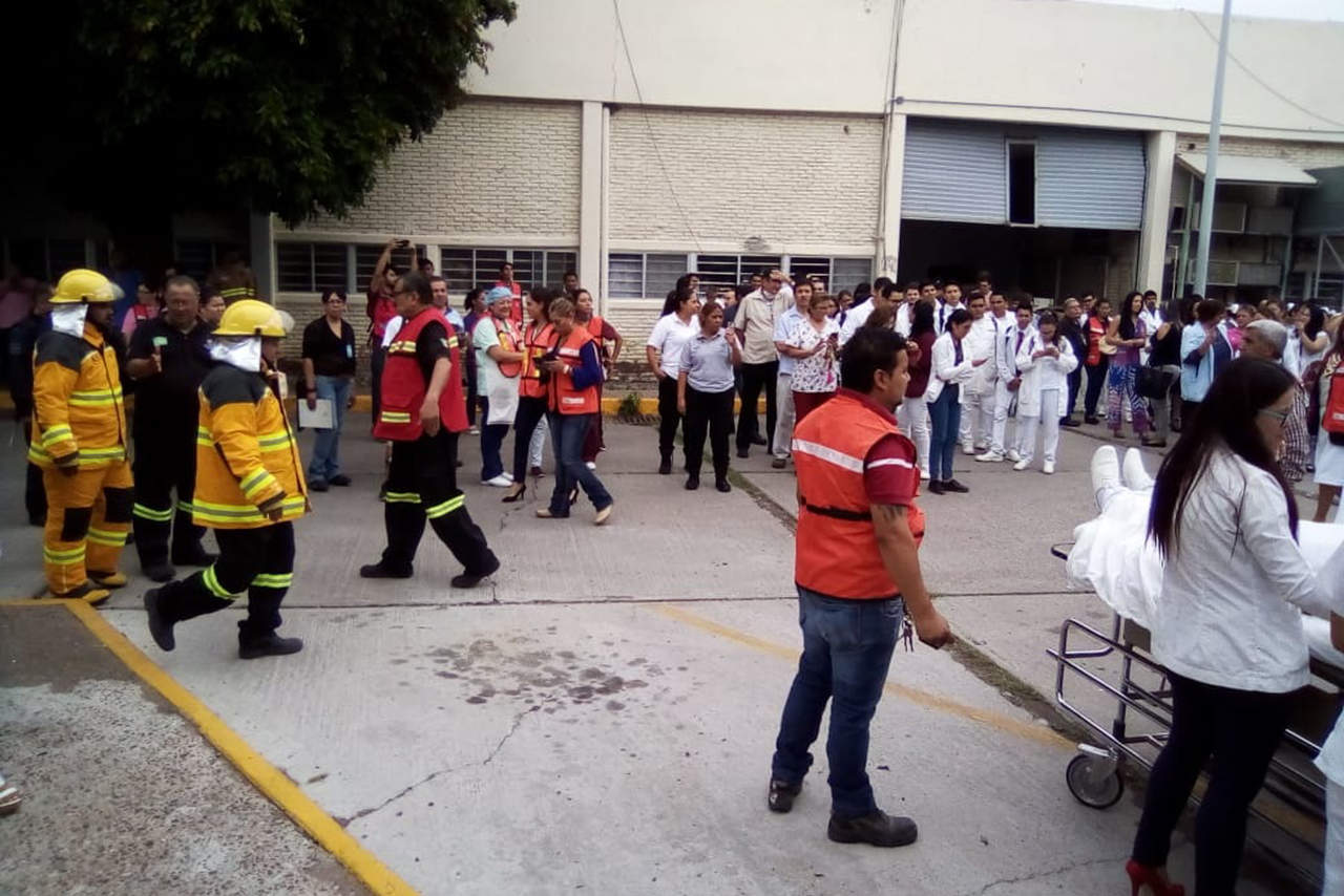 Los hospitales como el ISSSTE y del IMSS de Gómez Palacio y Lerdo, se sumaron a los simulacros realizados. (EL SIGLO DE TORREÓN)
