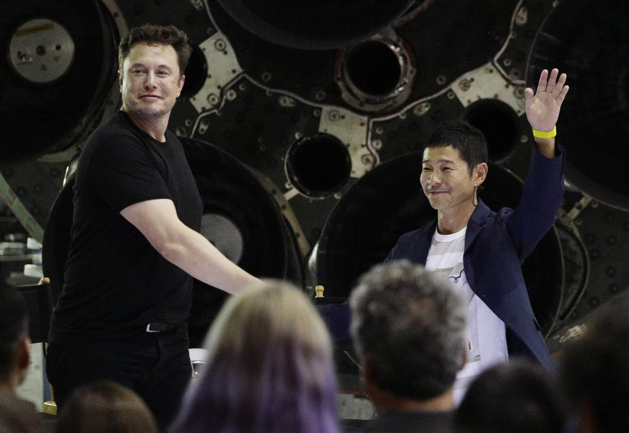 SpaceX, fundada por Elon Musk, llevará a Maezawa en un vehículo de lanzamiento Big Falcon Rocket (BFR), todavía en desarrollo. (AP)