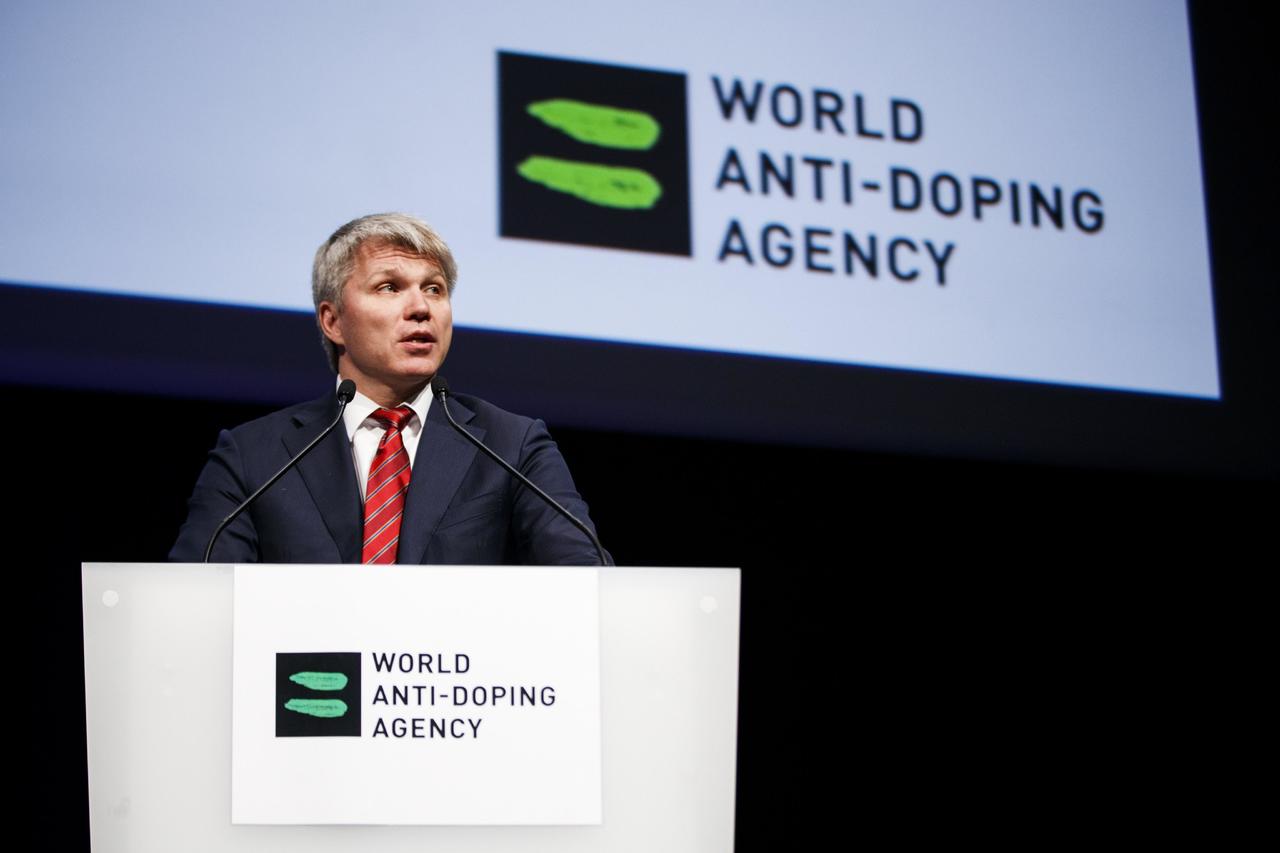 Pável Kolobkov, ministro de deportes ruso, interviene durante el simposio anual de la AMA en 2017.