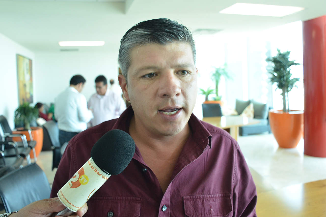 Juan José Arellano, actualmente regidor del Ayuntamiento de Torreón por el partido Encuentro Social (PES) es el fundador de esta institución y explica los motivos para crearla y mantenerla.
