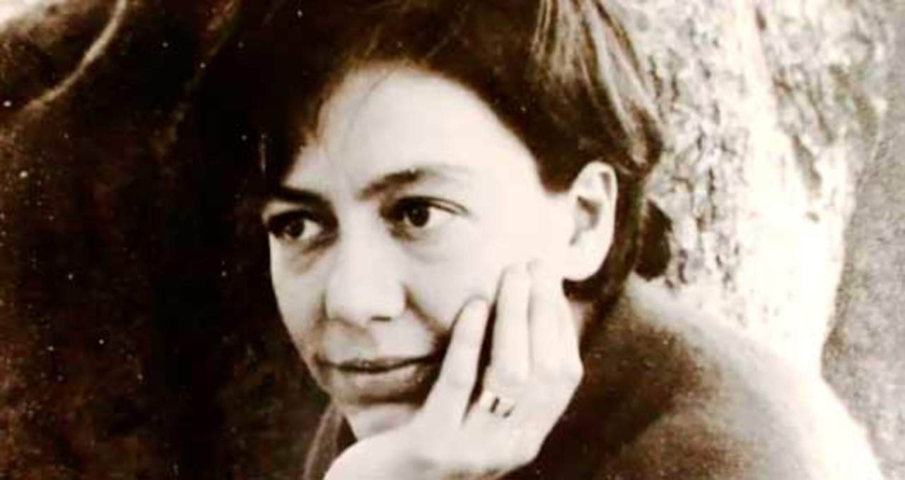 Alejandra Pizarnik se suicidó el 25 de septiembre de 1972, a los 36 años, con la ingestión de 50 pastillas de un barbitúrico. (ESPECIAL)