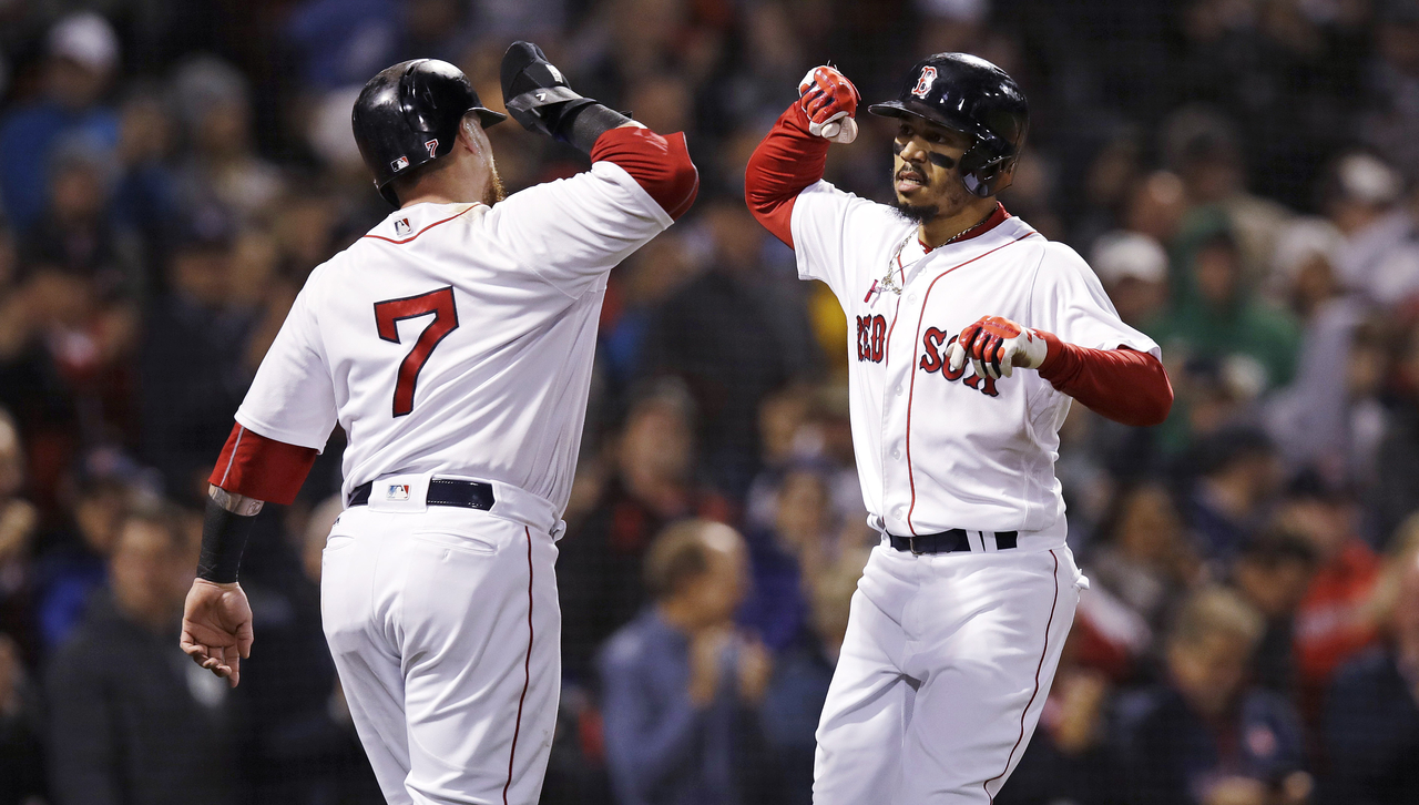 Los Medias Rojas de Boston derrotaron 6-2 a los Orioles de Baltimore y llegaron a 106 victorias en la temporada, una marca para la franquicia, superando las 105 que lograron en 1912.