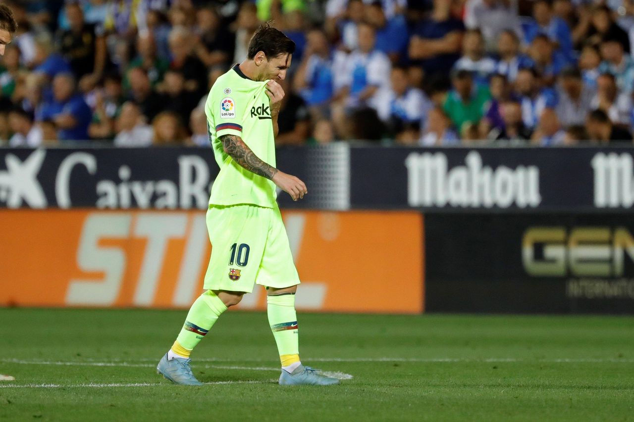 El Barcelona de Lionel Messi fue sorprendido por el Leganés, que vino de atrás para ganar 2-1 el juego.