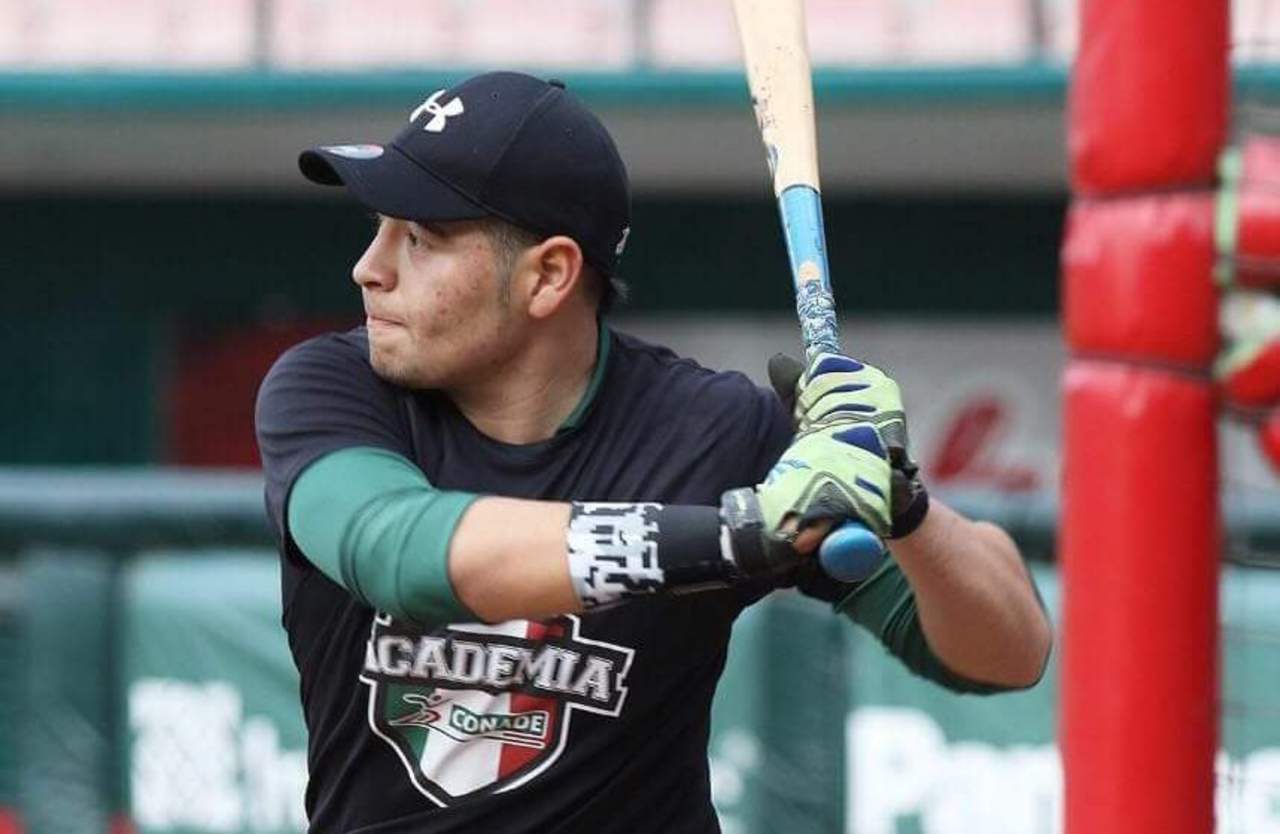 Después de tener una destacada estancia en la Academia de la Conade, el outfielder Kevin Jared Suárez Gómez formará parte de los jóvenes talentos de los campeones de la temporada de primavera 2018 del circuito de pelota. (ESPECIAL)