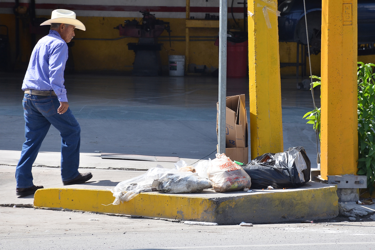 Servicio. A partir del 1 de enero, se tendrá un nuevo horario para la recolección de basura en el Centro de Torreón. (EL SIGLO DE TORREÓN)