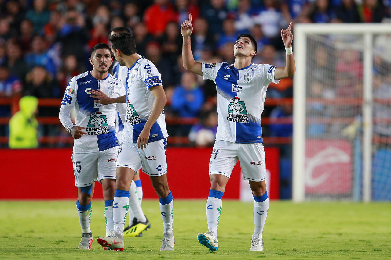 El argentino Leonardo Ulloa (8), Miguel Tapias (31) y Pablo López (43) fueron los artífices del triunfo hidalguense en esta jornada 11 del futbol mexicano de la Primera División. El paraguayo Pablo Aguilar (45+1) hizo el tanto para los 'cementeros'. (JAMMEDIA)