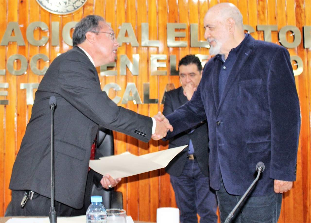 Van por bienes de los corruptos
