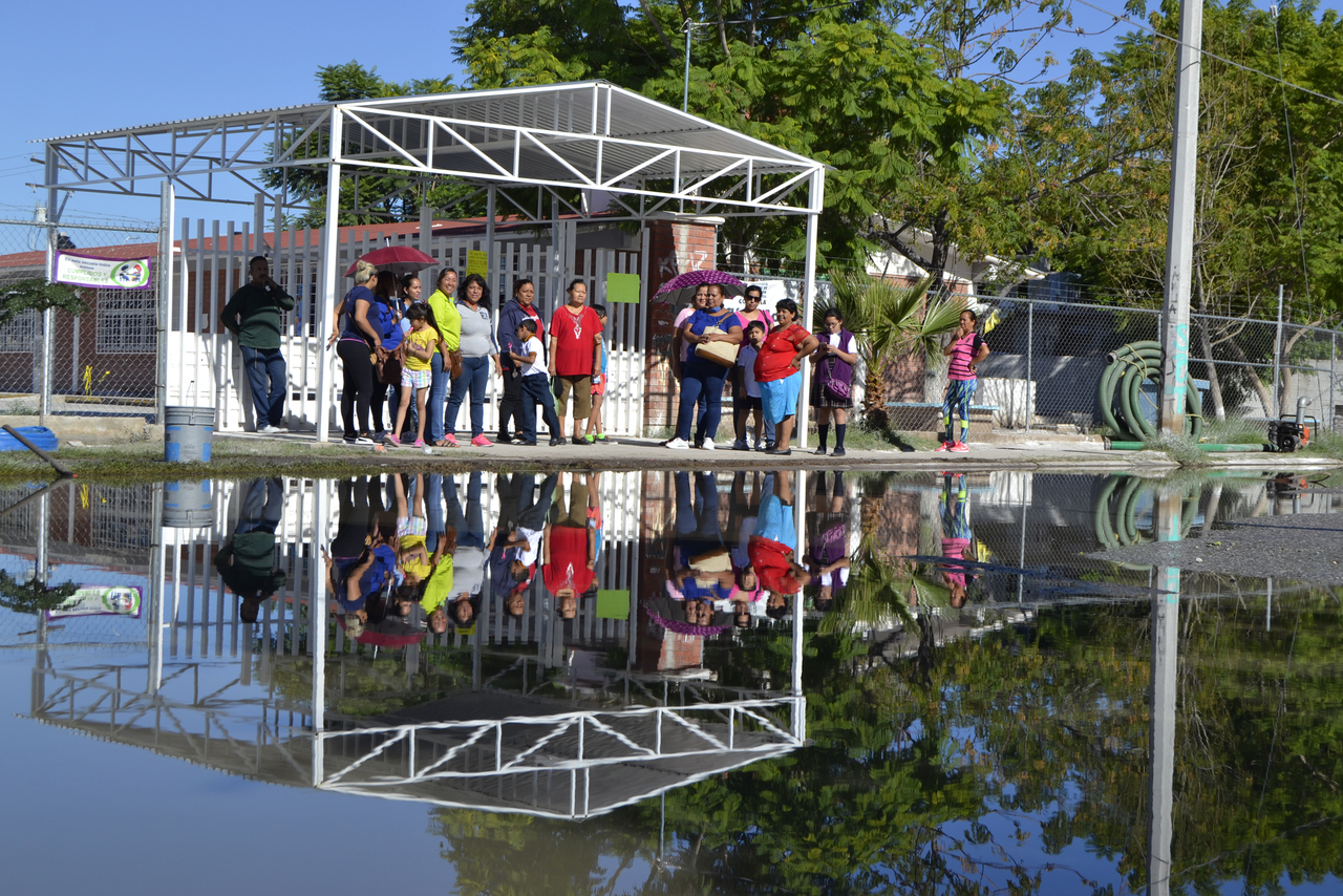 Afectación. Escuelas esperan respuesta de las autoridades para la reparación de los daños ocasionados por las lluvias. (EDITH GONZÁLEZ)
