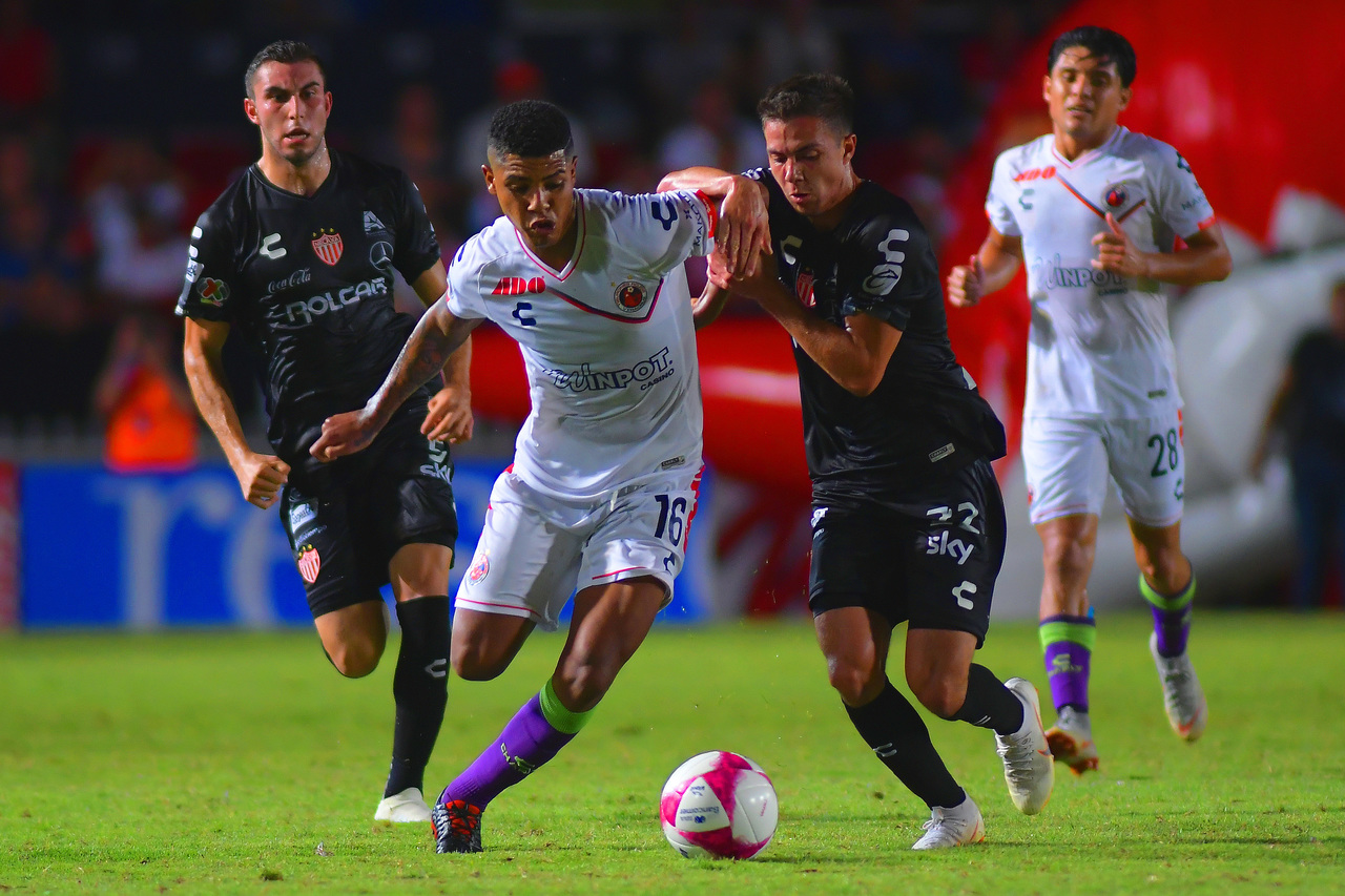 Veracruz y Necaxa carecieron de ofensiva en su partido de ayer, por lo que no se hicieron daño y empataron sin goles. (Jam Media)