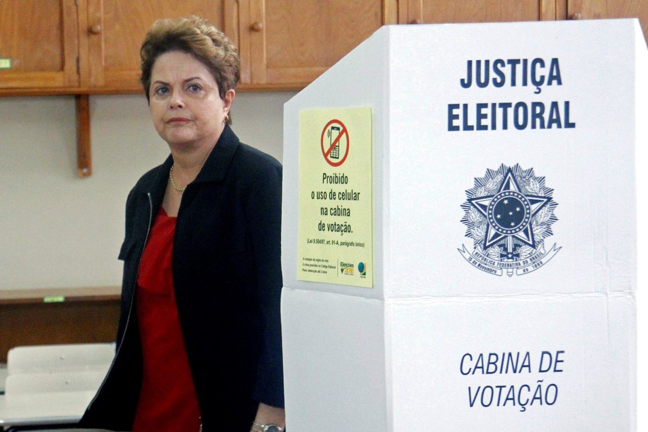 La expresidenta brasileña Dilma Rousseff, del Partido de los Trabajadores (PT), perdió la elección de ayer para un escaño en el Senado por el estado de Minas Gerais. (EFE)