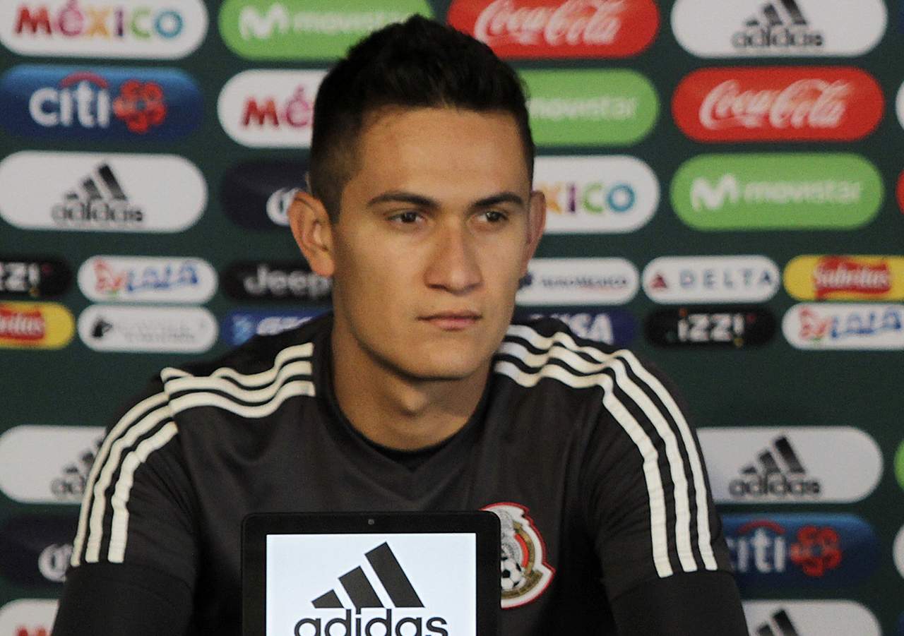 Gudiño ha cumplido destacadas actuaciones con el Guadalajara en el Apertura y eso le valió su primer llamado a la selección mayor de México. (Jam Media)