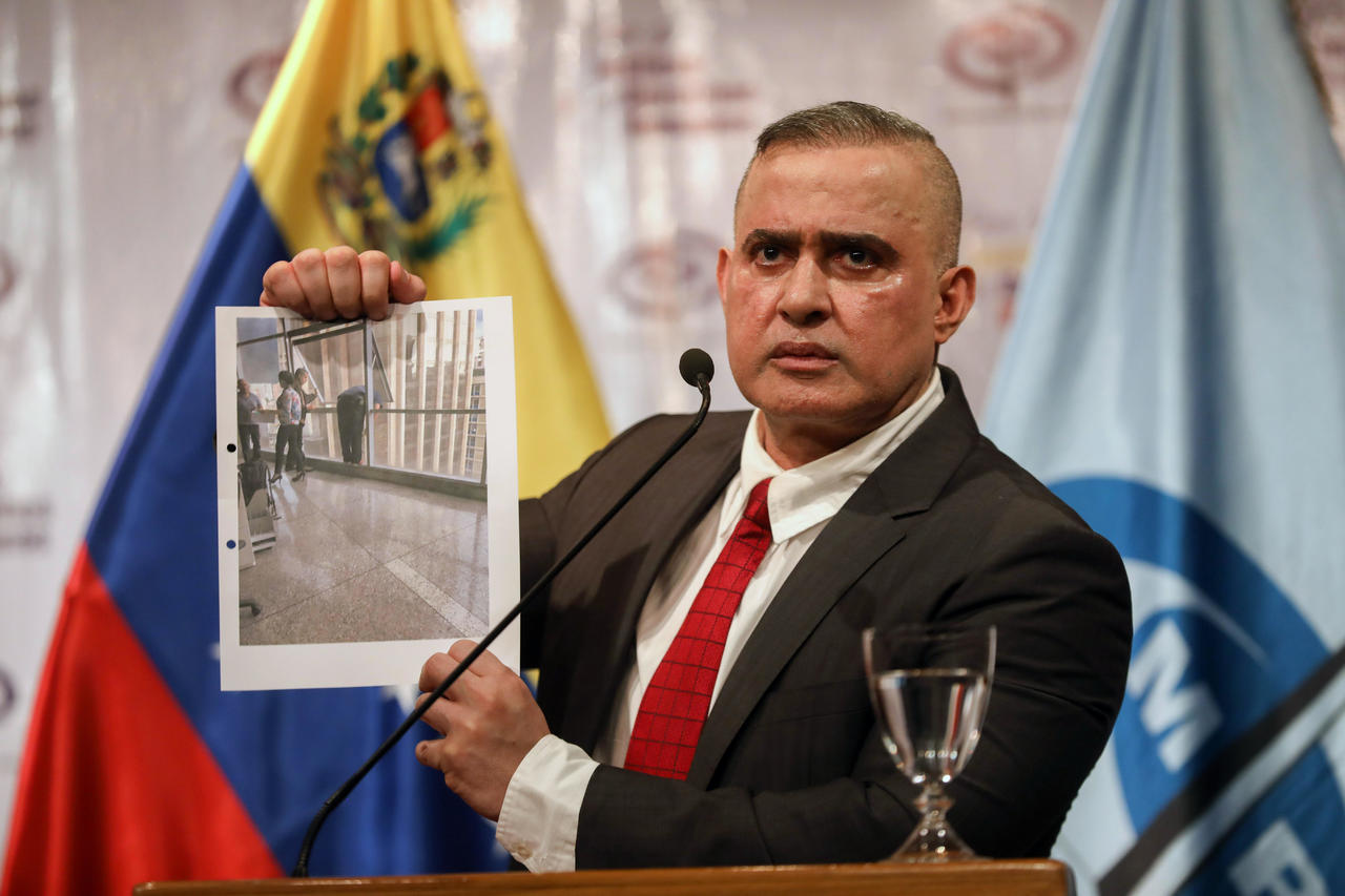 Oficial. El fiscal venezolano insiste en la versión oficial de suicidio del opositor. (EFE)