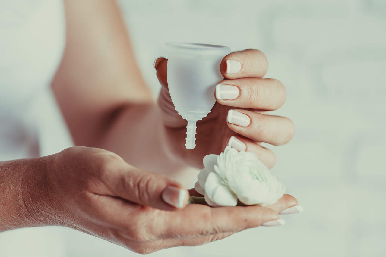 El tema de la copa menstrual ha sonado con mayor fuerza entre las mujeres, la práctica, novedosa y reutilizable del utensilio menstrual. (ARCHIVO)