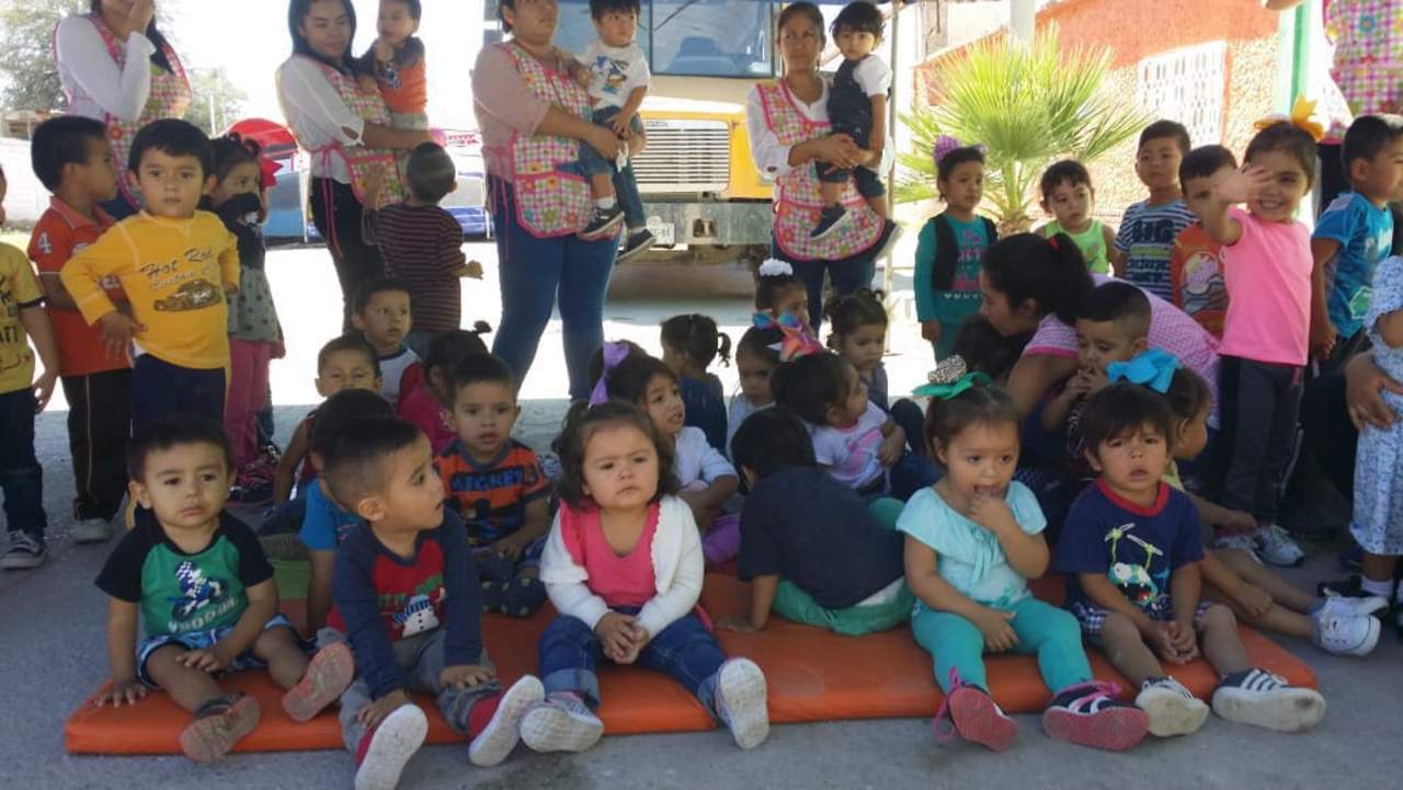 El simulacro se llevó a cabo al mediodía del viernes en la estancia infantil Ángeles, localizada en el sector centro del poblado Bermejillo, del municipio de Mapimí. (ESPECIAL)
