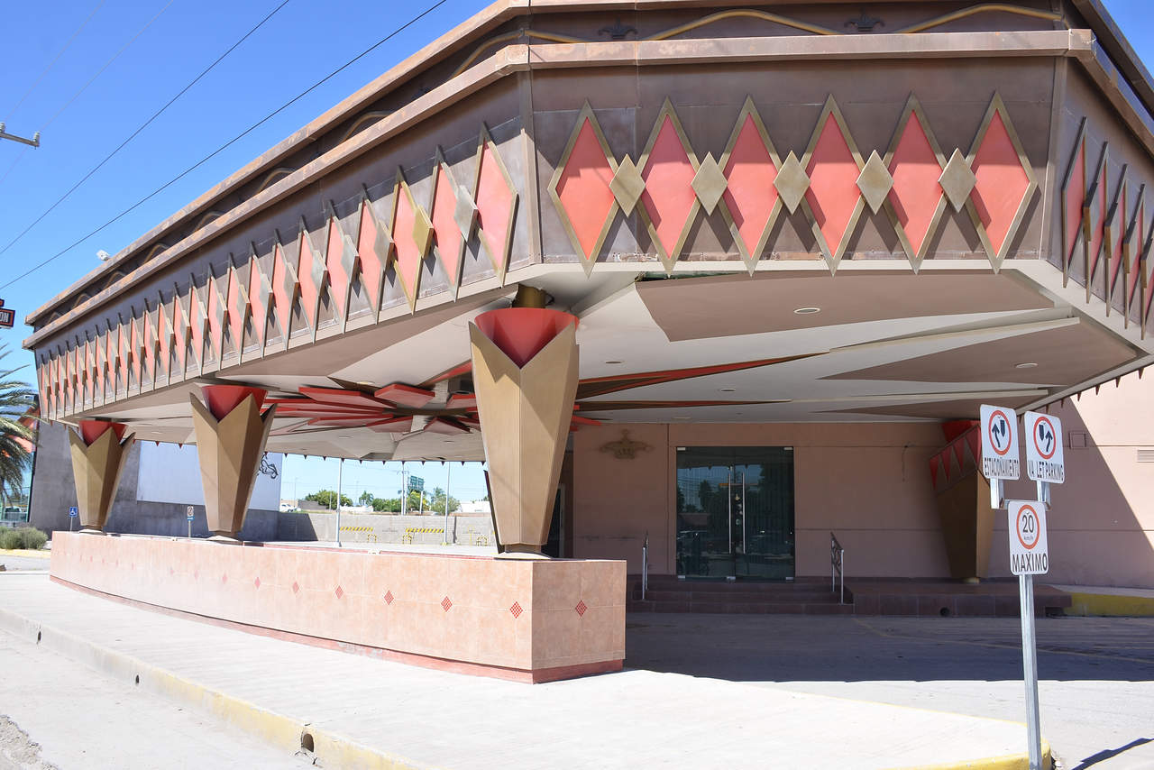 Para Riquelme Solís el hecho de que el municipio de Torreón haya emitido a la empresa Atracciones y Emociones Vallarta, S.A de C.V.,una Licencia de Funcionamiento con fecha primero de octubre 'no significa que el casino se vaya a abrir'. (FERNANDO COMPEÁN)