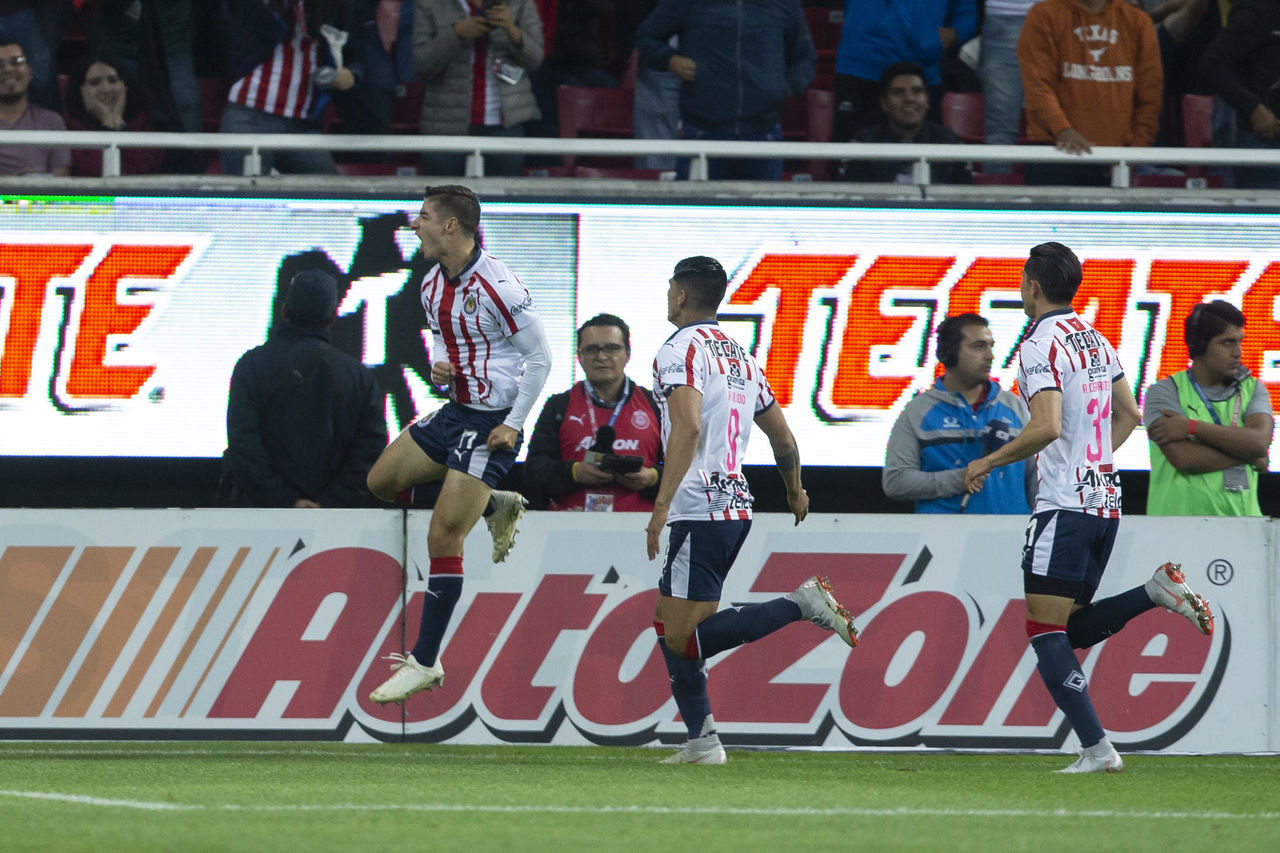Guadalajara venció en serie de penaltis (4-3) a los Tigres, en amistoso.