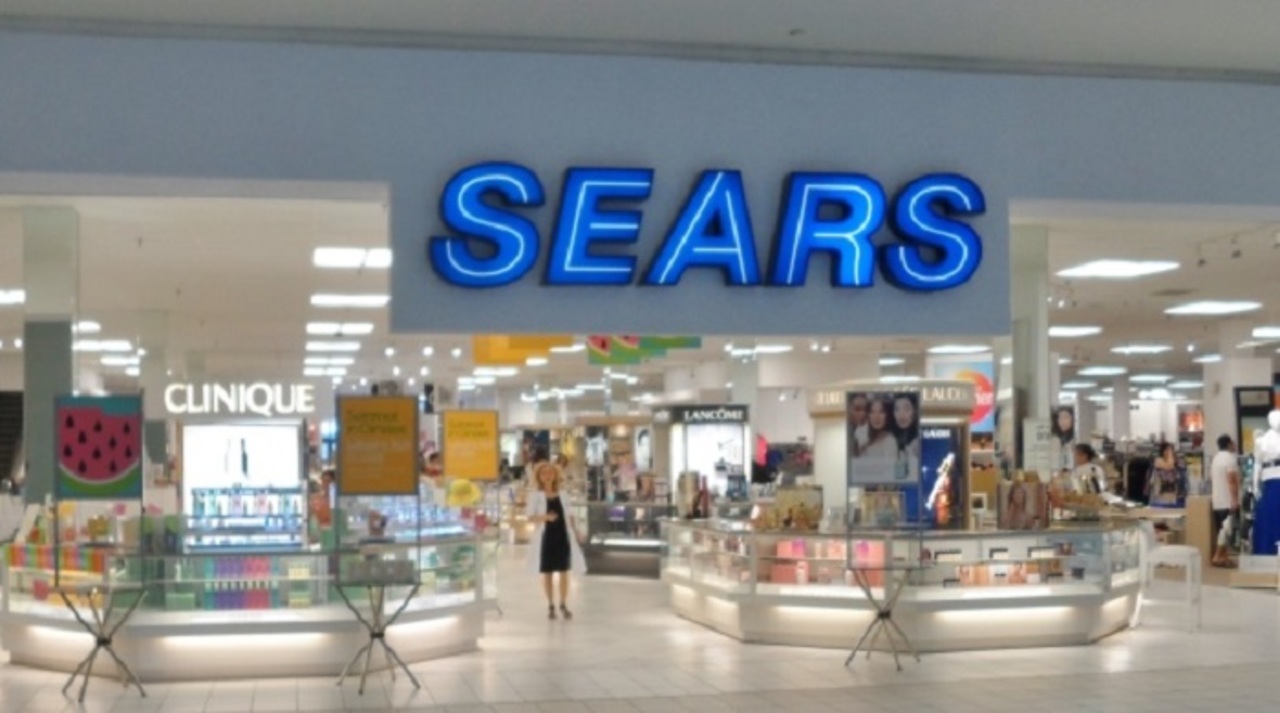 Crece. Mientras en EU Sears podría declararse en quiebra, en México la firma contempla invertir 2,300 mdp en nuevas tiendas.