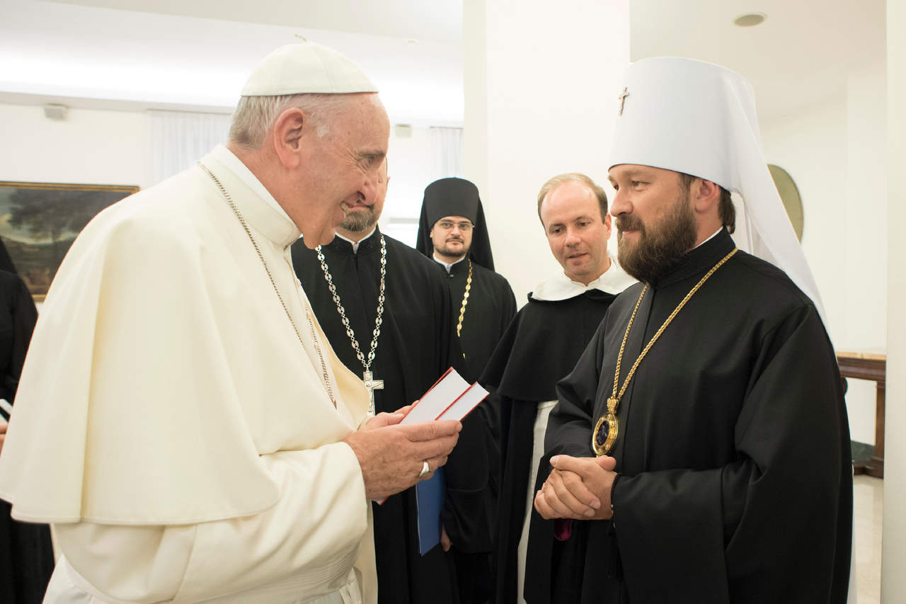 'El Santo Sínodo decidió romper toda comunión eucarística con el Patriarcado de Constantinopla', dijo Hilarión. (ARCHIVO)