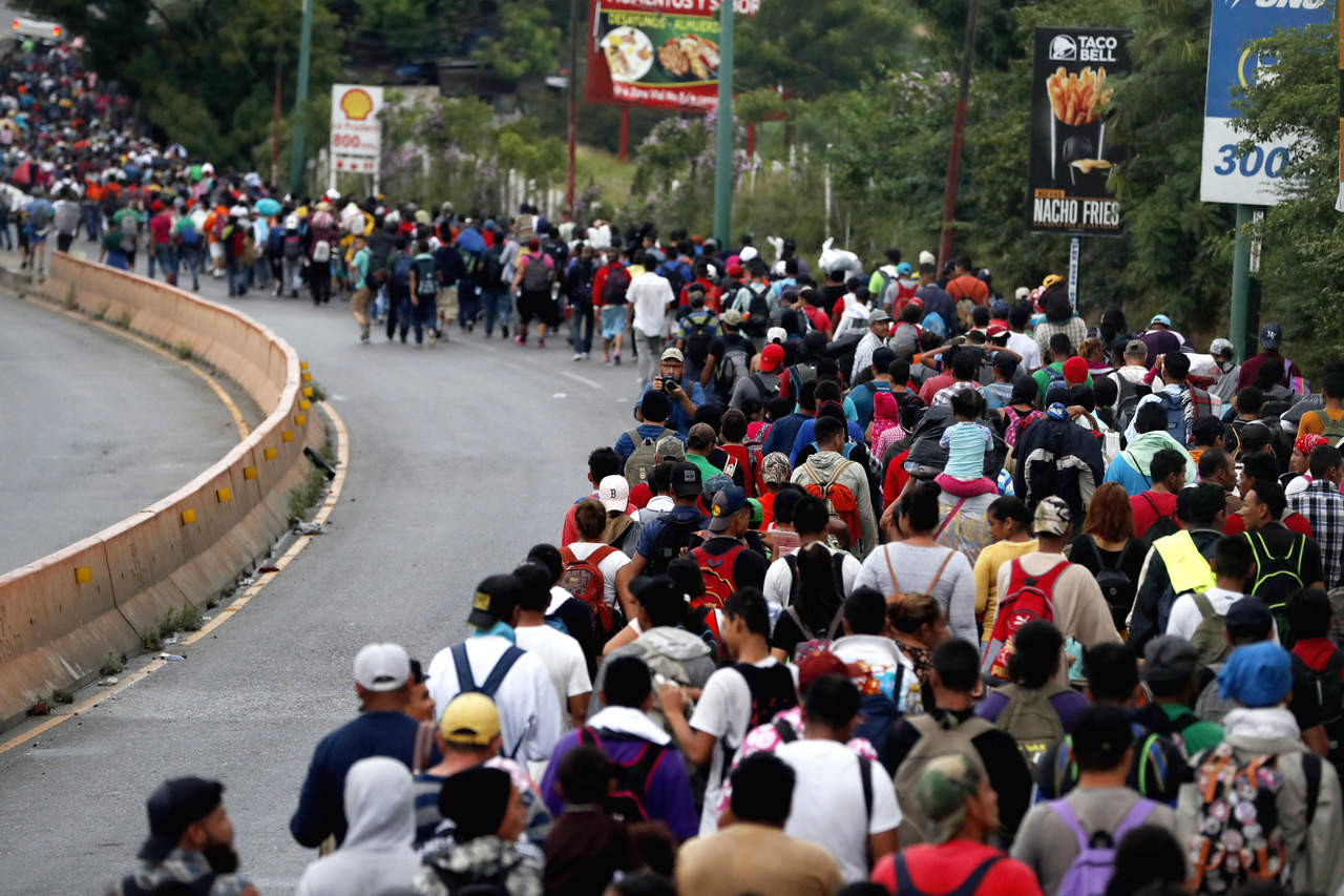  La Comisión Nacional de los Derechos Humanos (CNDH) solicitó a autoridades federales, así como estatales y municipales de Chiapas, que se implementen medidas cautelares y humanitarias en beneficio de los integrantes de la 'Caminata del Migrante'. (EFE)