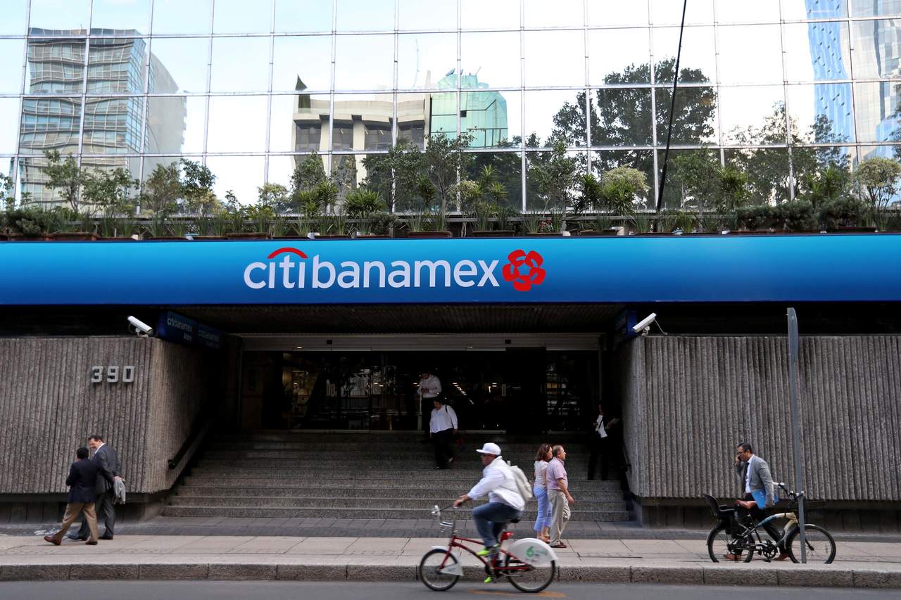 El banco Citibanamex despedirá a dos mil empleados en un proceso que iniciará a partir del 15 de noviembre y se prolongará en los primeros meses de 2019, confirmaron a EL UNIVERSAL fuentes de la institución. (ARCHIVO)