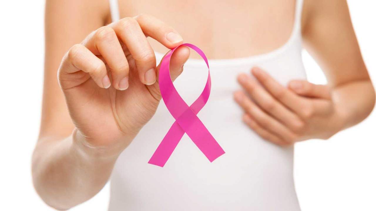'Tenemos una población que presenta cáncer de mama antes de los 50 años, cuando a nivel mundial el promedio es a los 60 años', señaló en conferencia de prensa previo al Día Mundial de la Lucha contra el cáncer de mama, el cual se conmemora cada 19 de octubre. (ESPECIAL)