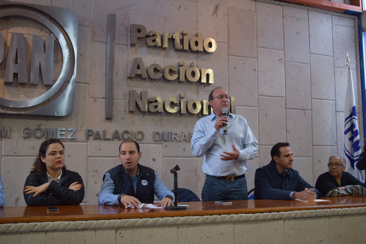 Reunión. Marko Cortés se reunió con militantes panistas y dirigentes en Gómez Palacio. (EL SIGLO DE TORREÓN)