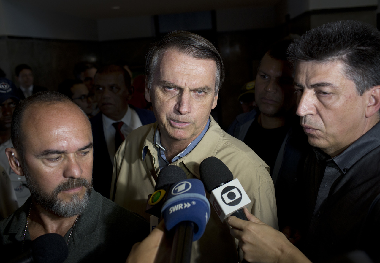 Descubren campaña ilegal a favor de Bolsonaro