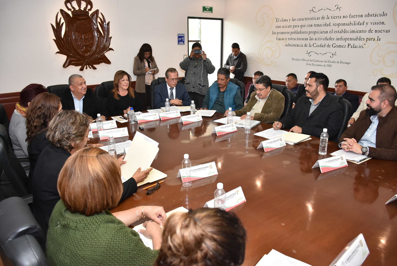 Acto. La presidenta Leticia Herrera Ale, encabezó el pleno del Cabildo y analizó el dictamen de la Comisión de Hacienda. (CORTESÍA)