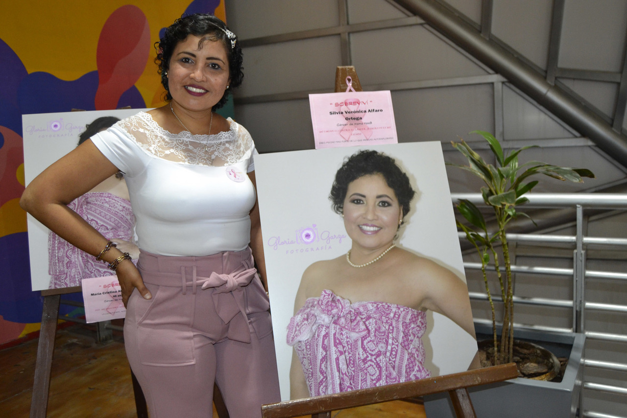 Campaña. La foto de Silvia está en el teleférico como parte de una campaña contra el cáncer. (EDITH GONZÁLEZ)