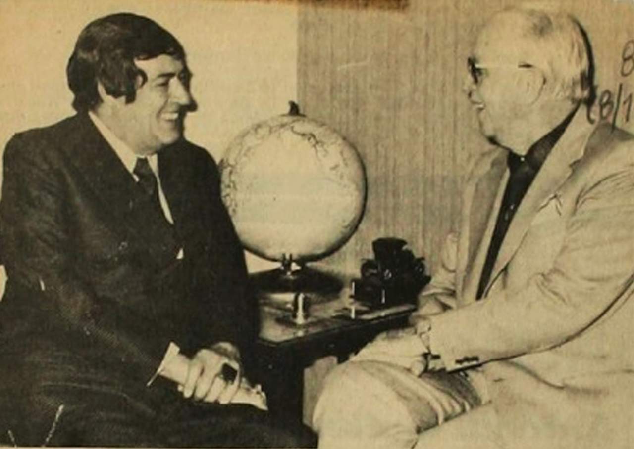 Visita. En 1968 y 1972, Salvador Novo visitó a don Antonio de Juambelz y Bracho, en las oficinas de El Siglo de Torreón. (HEMEROTECA DE EL SIGLO DE TORREÓN) 