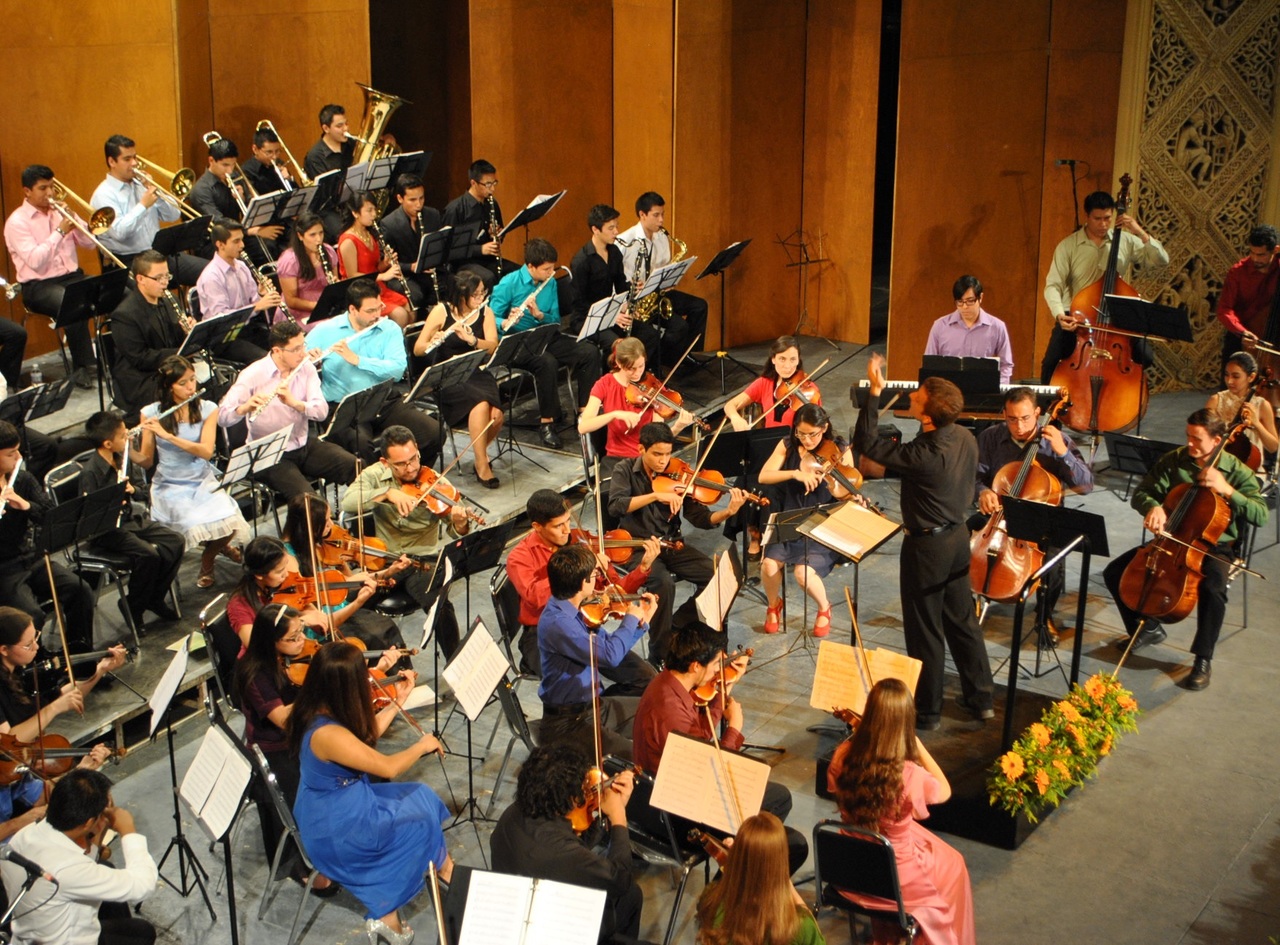 Programa. La sinfónica juvenil de Torreón dará su programa música de película el miércoles 24 en el Teatro Isauro Martínez. (CORTESÍA)