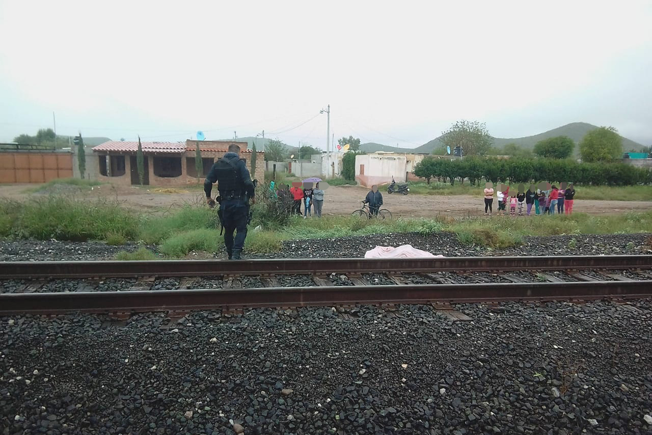 Accidente. Camino a su trabajo por las vías del tren, hombre muere arrollado en Nazareno. (EL SIGLO DE TORREÓN)
