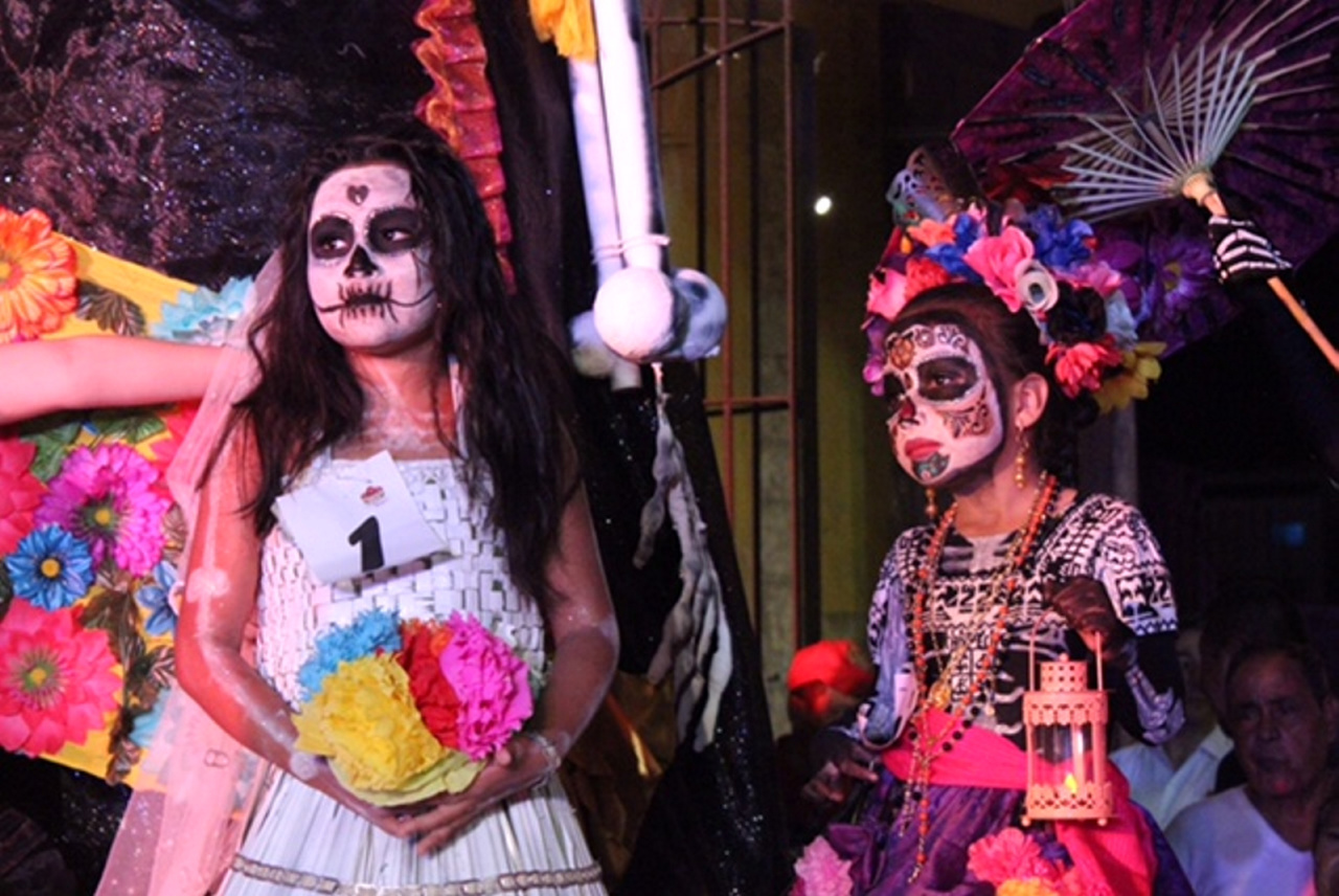 Festividades. Las festividades del día de Muertos y Halloween implican un gasto de hasta mil pesos. (ARCHIVO)