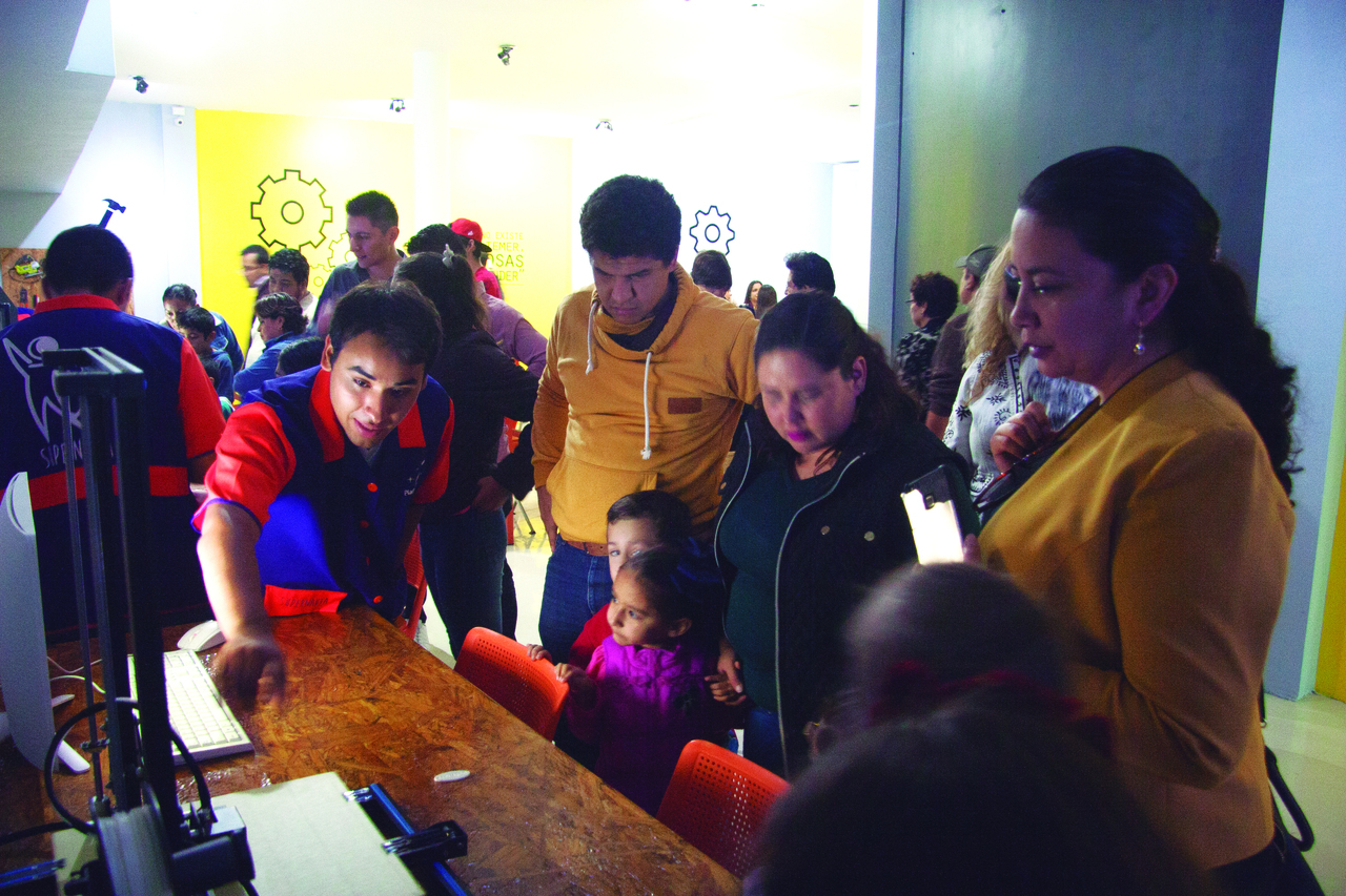 Educativa. La oferta del Planetarium Torreón está orientada a la formación de nuevos públicos en astronomía y ciencias. (ARCHIVO)