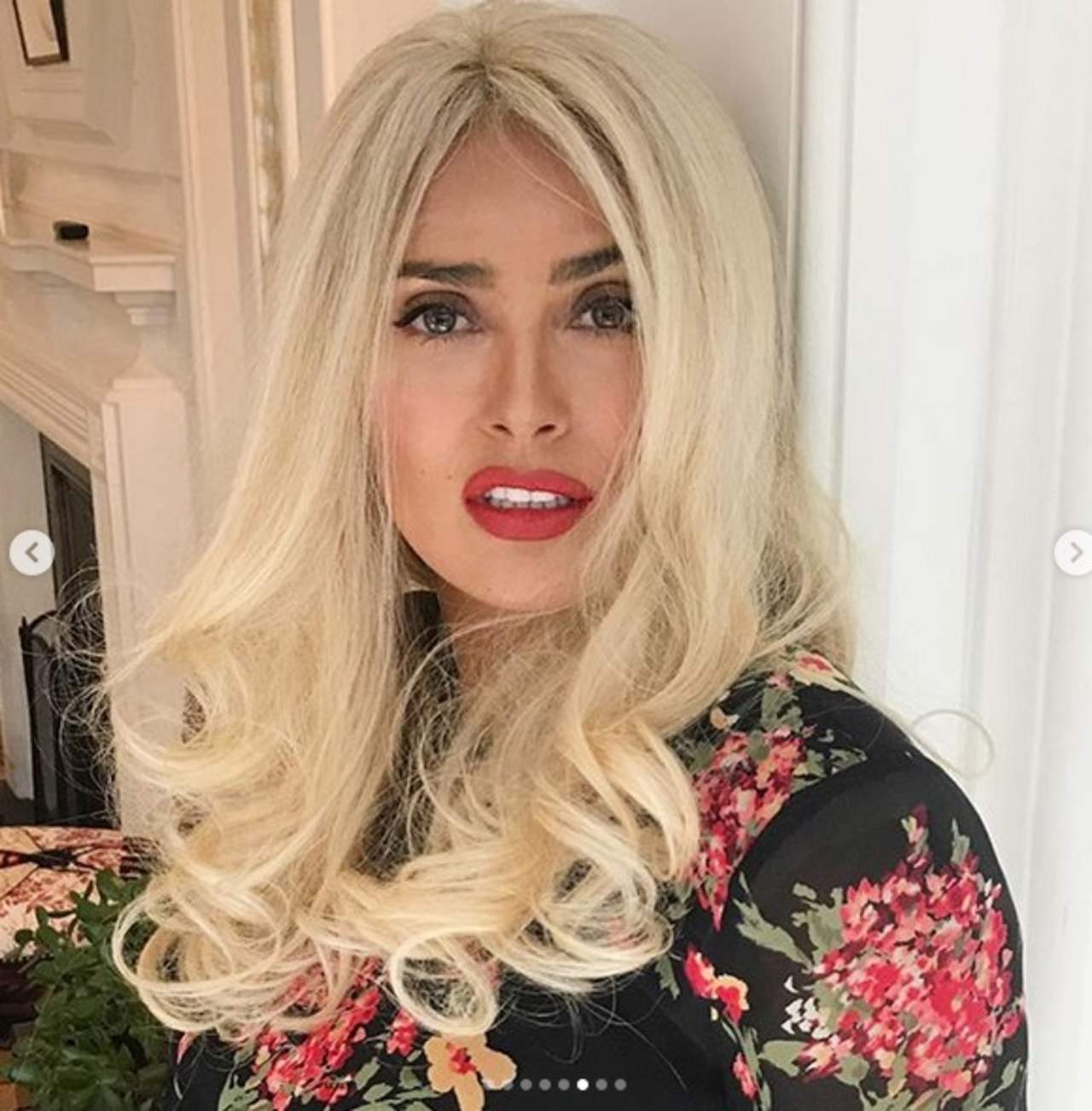 La actriz mexicana compartió el look de rubia en redes sociales. (INSTAGRAM) 