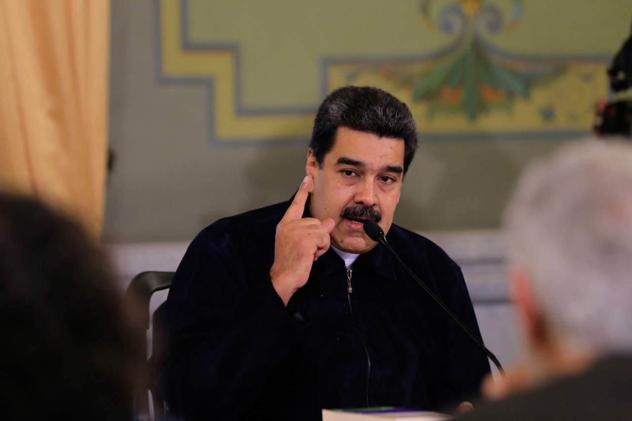 Maduro se refirió a este asunto justo un día después de que el presidente de EU, Donald Trump, anunciara, a través de una orden ejecutiva, sanciones a las 'transacciones ilícitas' del Gobierno de Venezuela relacionadas con el sector del oro. (ARCHIVO)
