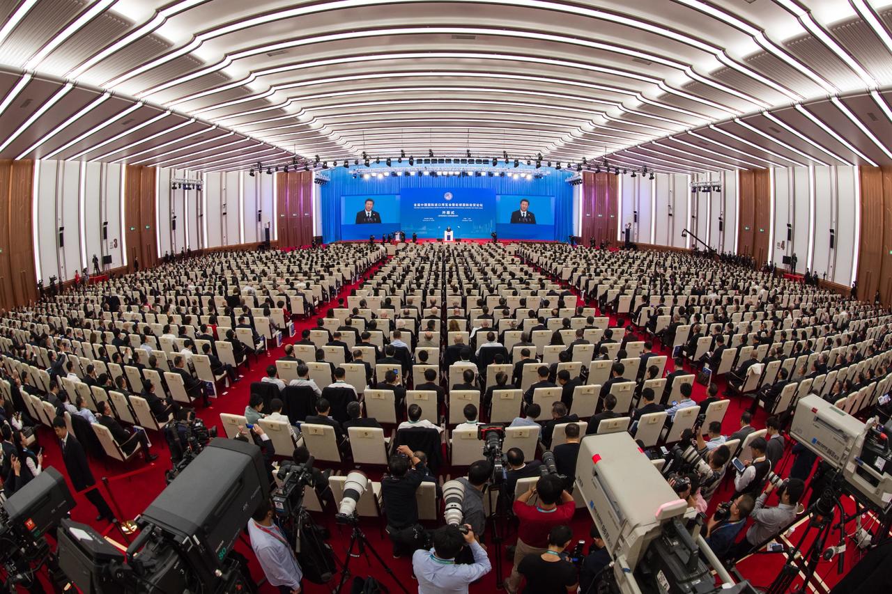 Apertura. El presidente Chino inauguró la Expo Internacional China de la Importación.