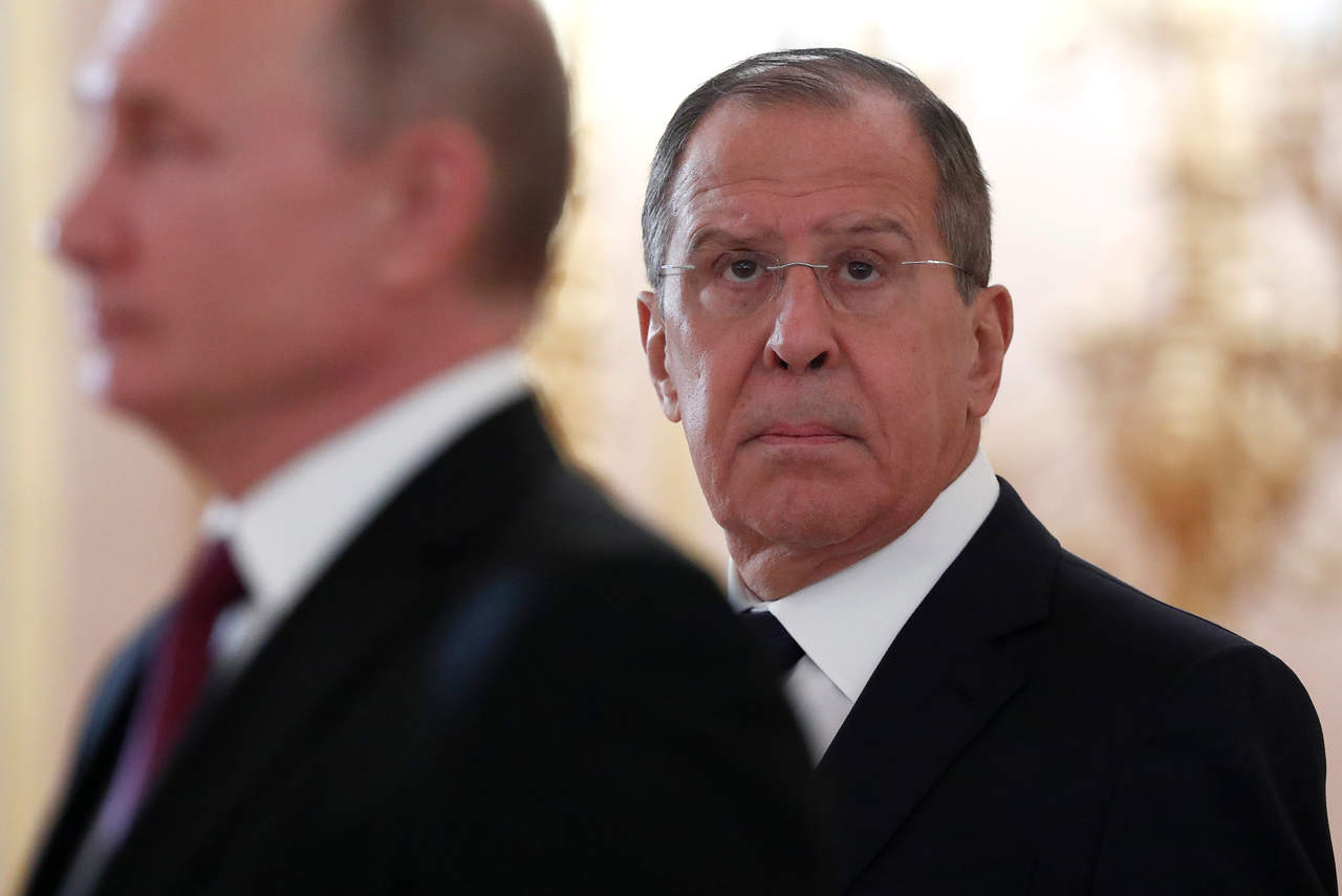 Lavrov lamentó que las relaciones entre los dos países “se han vuelto rehenes de las peleas políticas internas” en Estados Unidos. (ARCHIVO)