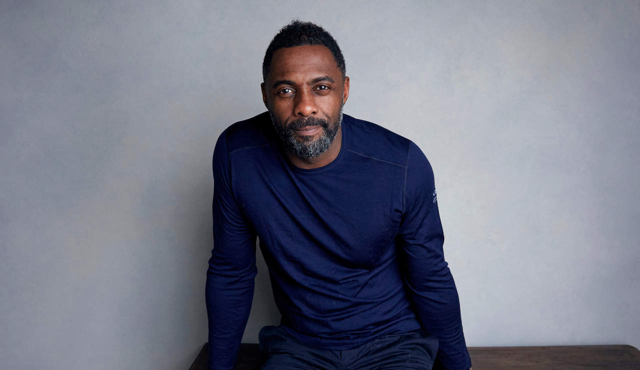 People dio a conocer que este 2018 Idris Elba se coronó como el “hombre más sexy”. (ARCHIVO)