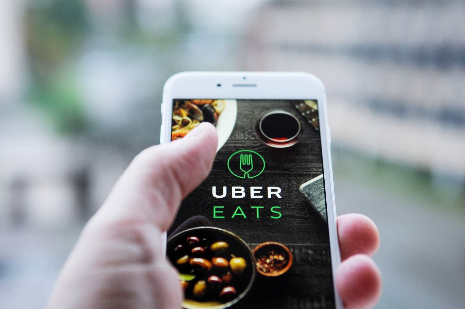 A partir de hoy el servicio de la aplicación de Uber Eats ya está disponible en la ciudad de Torreón. (ESPECIAL)