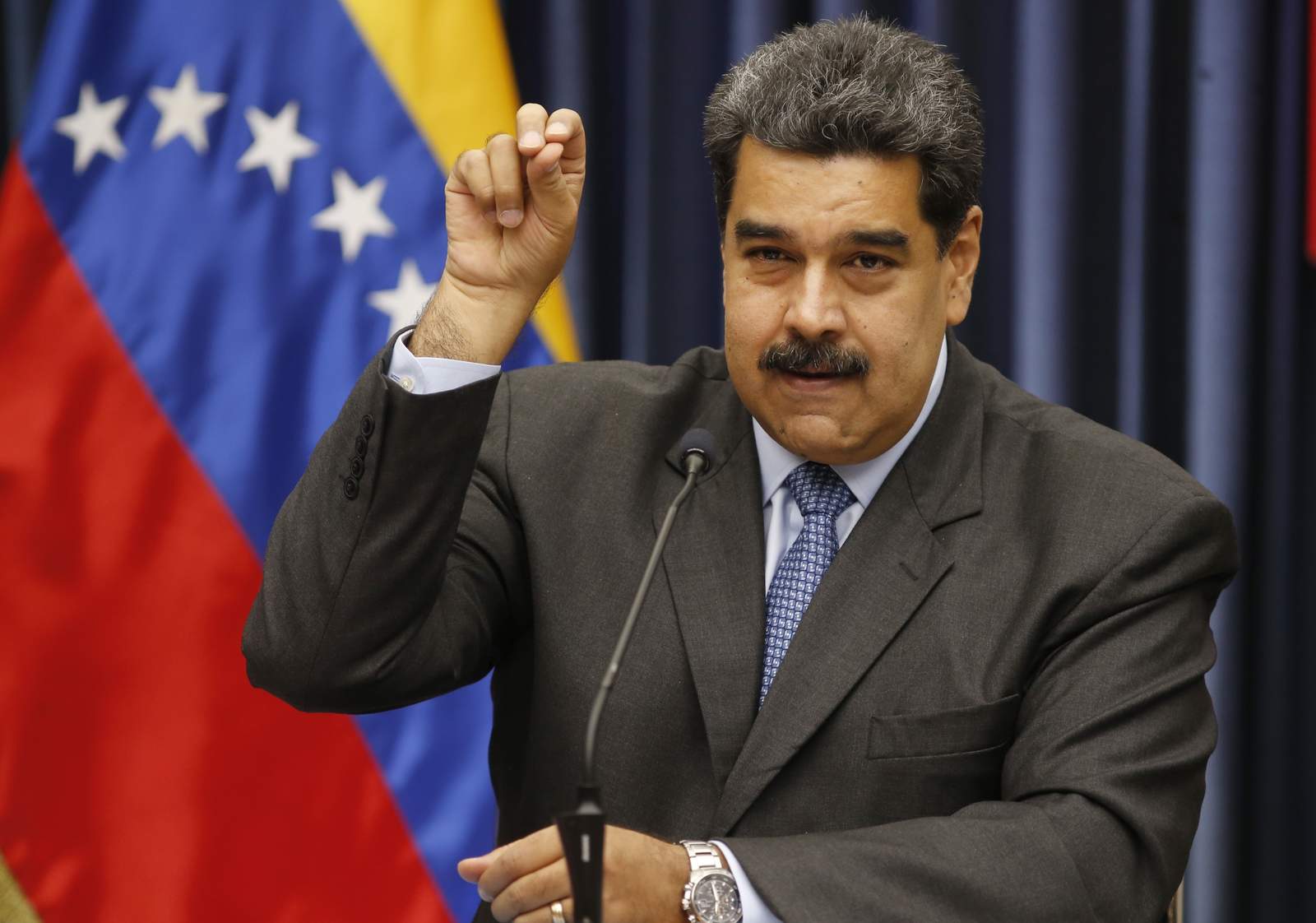 'Venezuela seguirá produciendo, vendiendo y obteniendo importantes ganancias del oro para la salud, para la educación, para la felicidad del pueblo', afirmó Maduro, quien reiteró que su país jamás acatará las órdenes del 'imperio estadounidense'. (ARCHIVO)