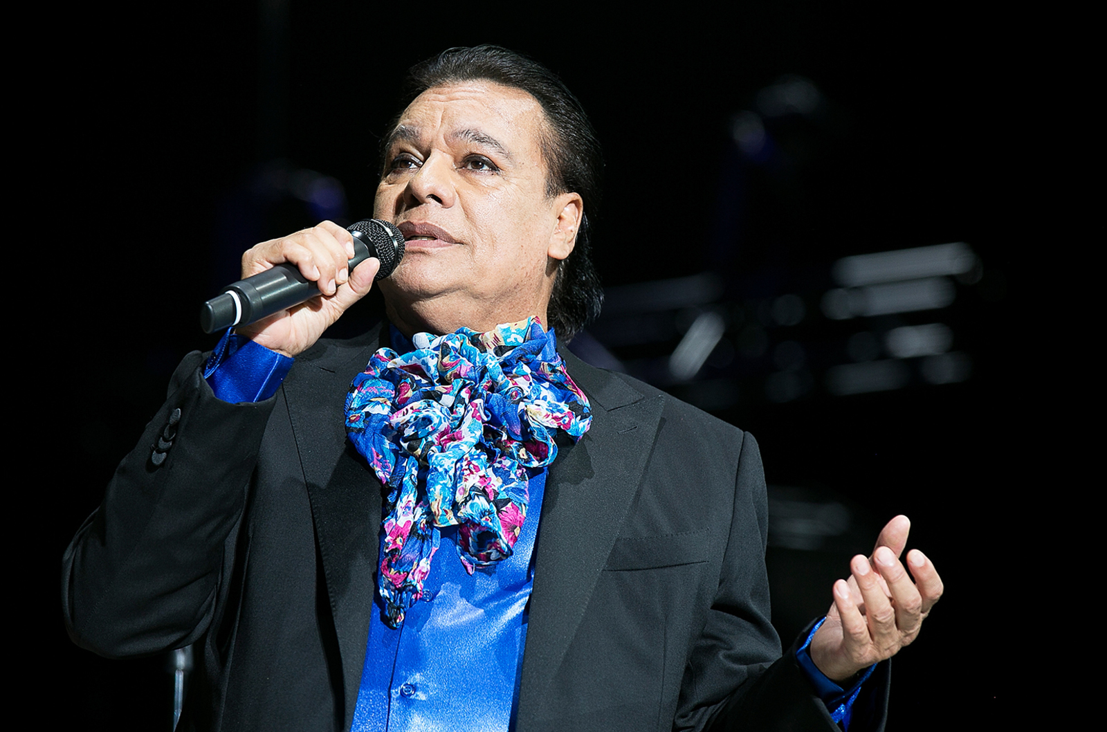 Insiste. Joaquín Muñoz asegura que el cantante está bien y reaparecerá en público después de 15 de diciembre. (ARCHIVO)