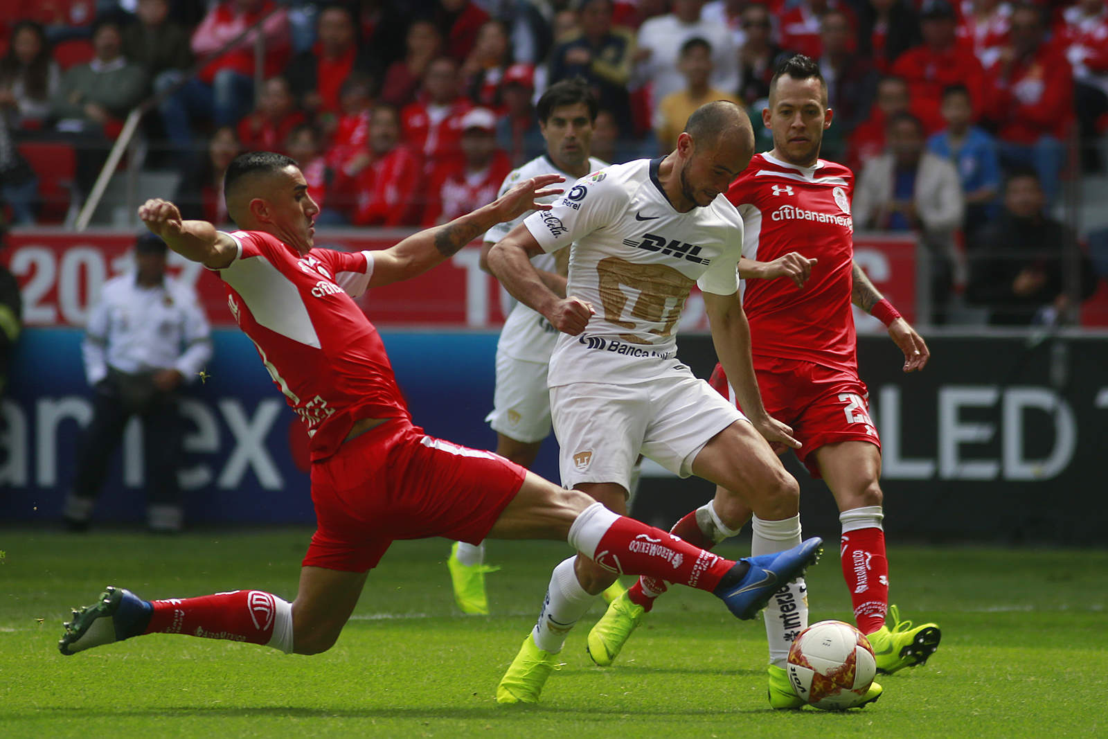 Carlos González marcó el único gol del encuentro para los Pumas. (Jam Media)