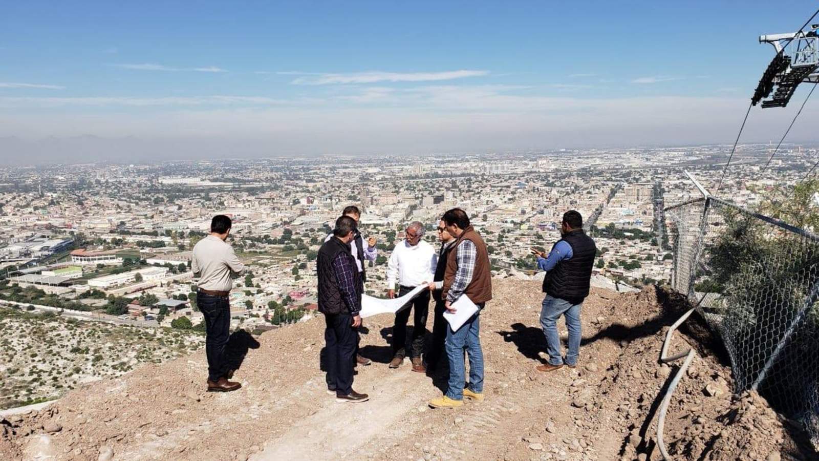 Previo a informe, Miguel Riquelme supervisa obras en Torreón